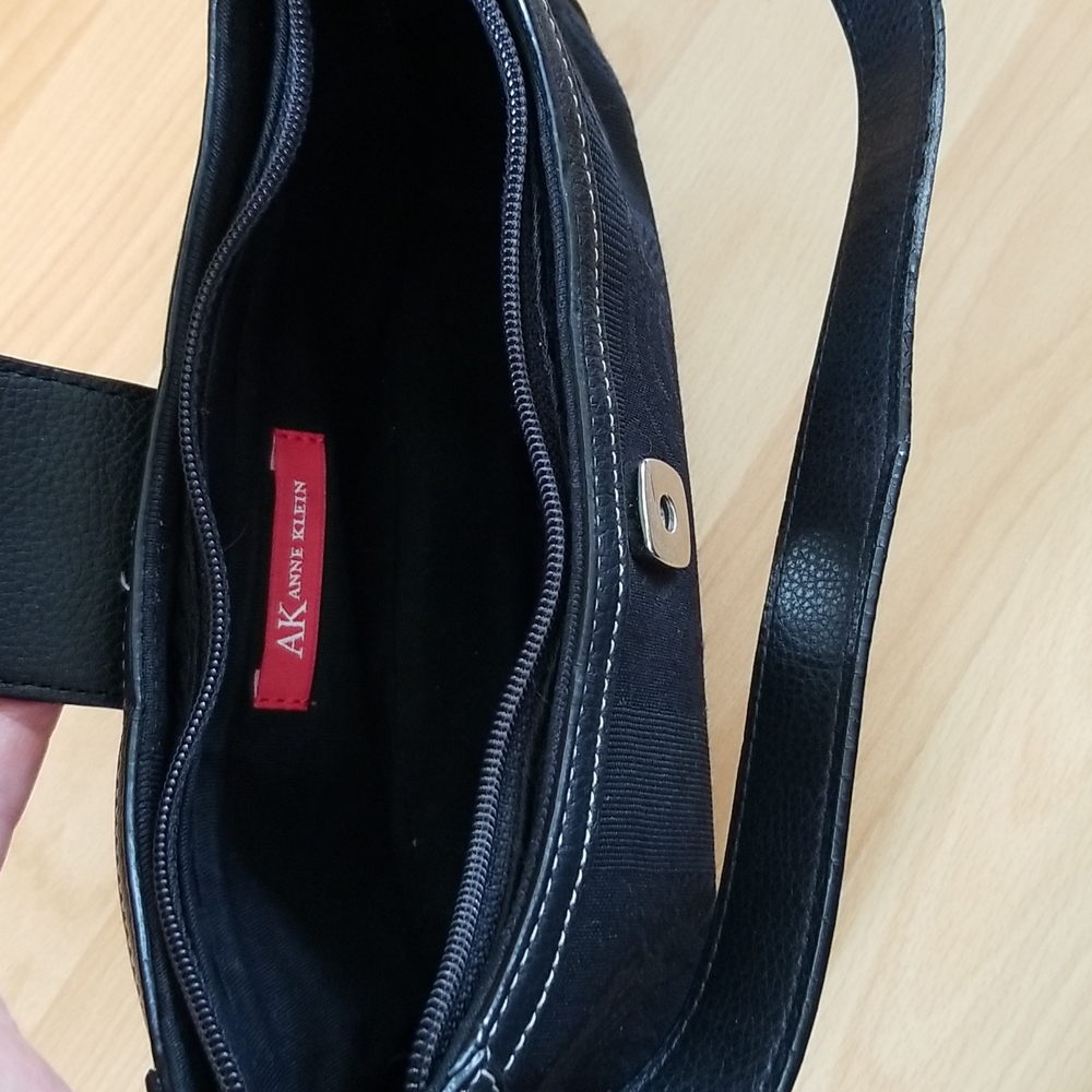 Anne Klein • handbag - Picture 8 of 11